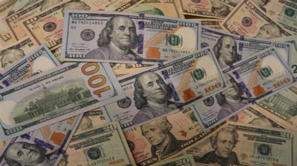 顺阳网 穆迪下调美国信用评级 外交部：美国应当采取负责任的政策措施